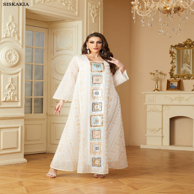 جلابية بقماش فاخر بتطريز وشك فخم