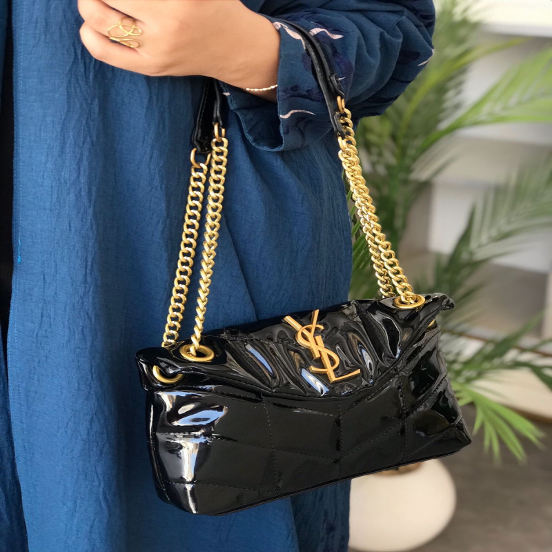 شنطة نسائية من ماركة سان لوران YSL