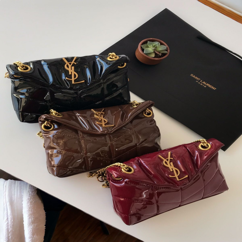 شنطة نسائية من ماركة سان لوران YSL