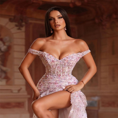 كونتيسا دبي الوردي الخامس الرقبة المتدرج كشكش فسات...