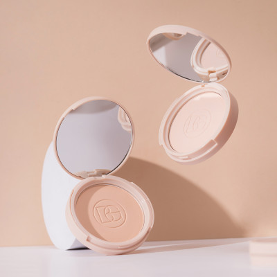 بودرة الوجه المزججة غير اللامعة للتحكم في الزيت، ب...