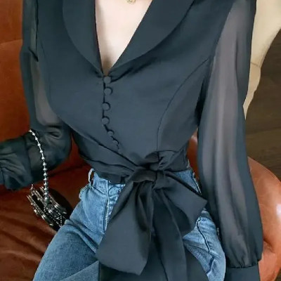 قطع علوية نسائية قصيرة 2025 Blusas Mujer De Moda ب...