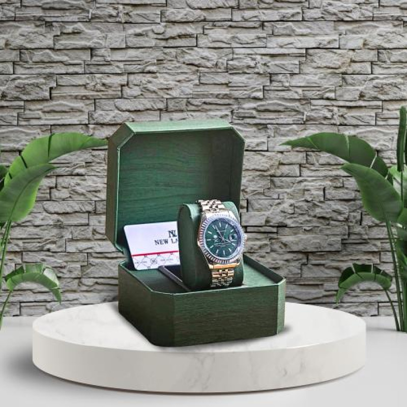 ساعة اليوم الوطني 940054