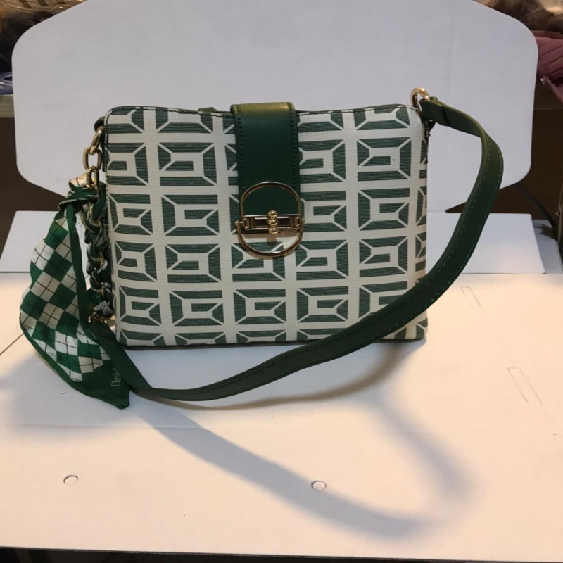 شنطه أنيقة بنقشة هندسية مميزة اخضر