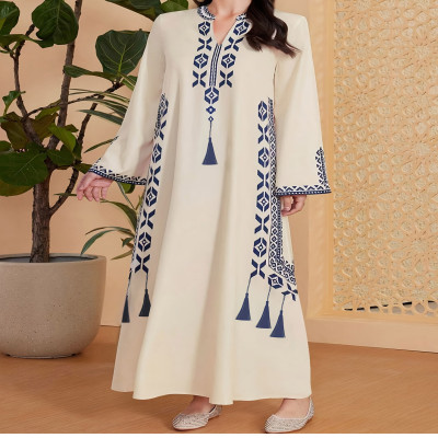 جلابية نسائية فاخرة بتصميم مميز جداً