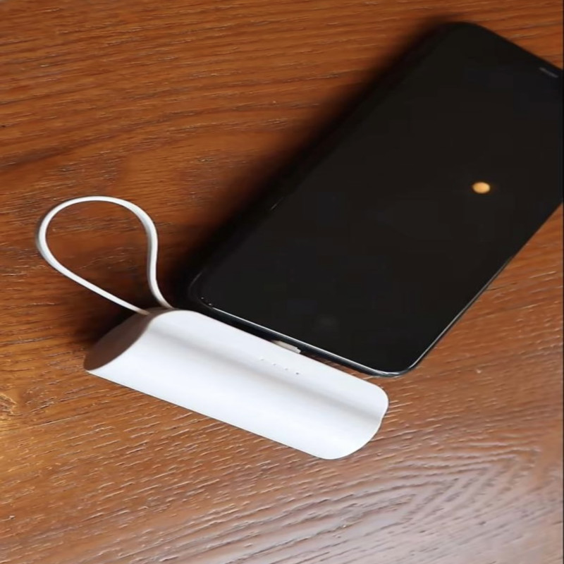 كبسولة شحن3000mAh للايفون-ابيض