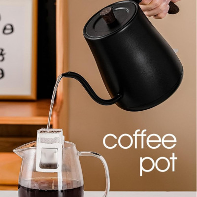 غلاية كهربائية مع إغلاق تلقائي ، مع حماية ضد الجفا...