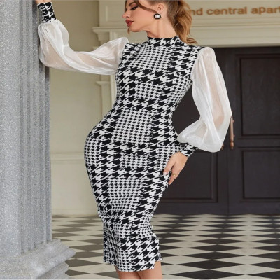 فستان ميدي نسائي بقصة ضيقة مخصرة وتصميم عصري مميز