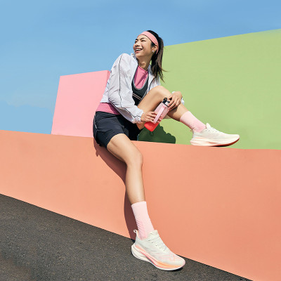 حذاء رياضي احترافي ممتص للصدمات