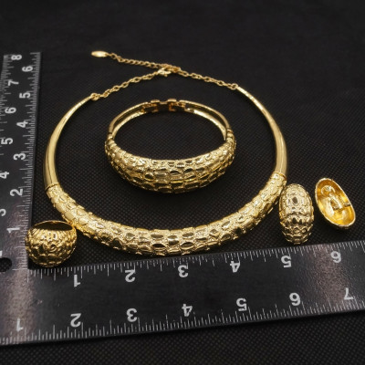 مجموعة مجوهرات مطلية بالذهب ، قلادة ، مأدبة الزفاف...
