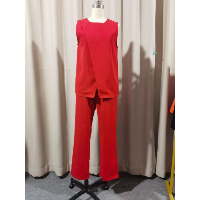 طقم نسائي أنيق جداً