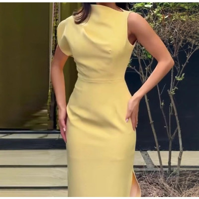 فستان ميدي نسائي بقصة ضيقة أنيقة