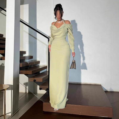 فستان سهرة مميز وناعم