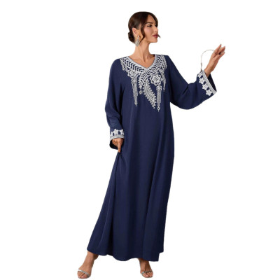 جلابية نسائية بتصميم راقي و فاخر