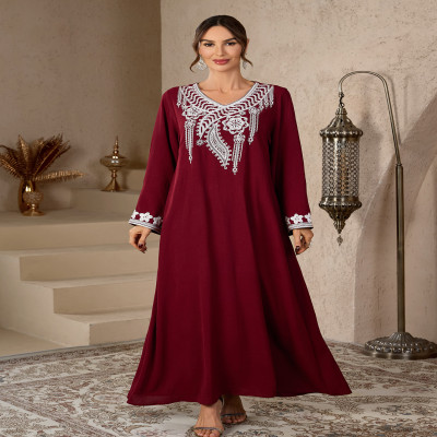 جلابية نسائية بتصميم راقي و فاخر