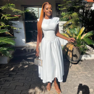 فستان نسائي ميدي ناعم وأنيق