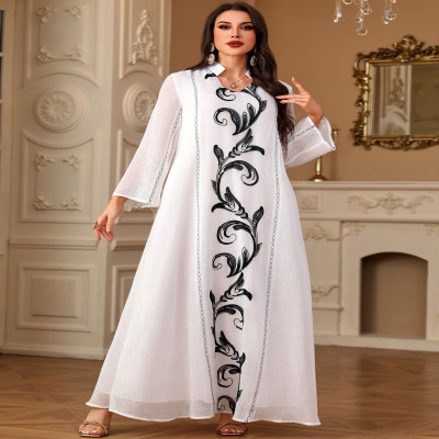 جلابية نسائية فاخرة بتصميم راقي