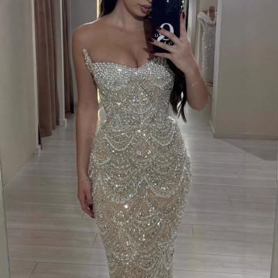 فستان سهرة عربي فاخر مخصص من SERENE HILL مزين بالخ...