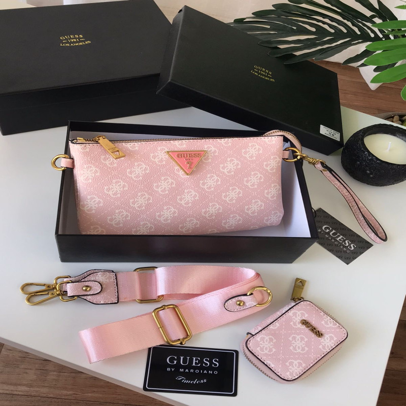 شنطة نسائية من ماركة جيس GUESS