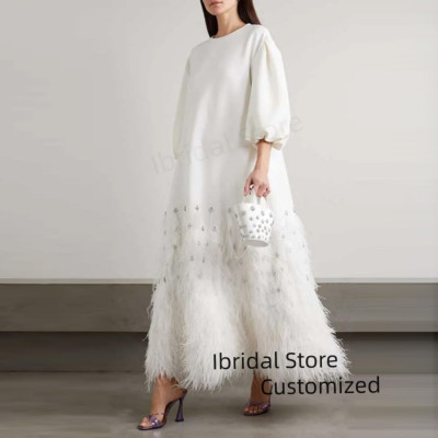 فستان حفلة موسيقية مخصص على شكل حرف a مع ريشة بطول...