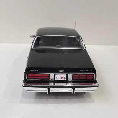 نموذج سيارة ثابت مصنوع من خليط معدني لمحاكاة تشيفي...