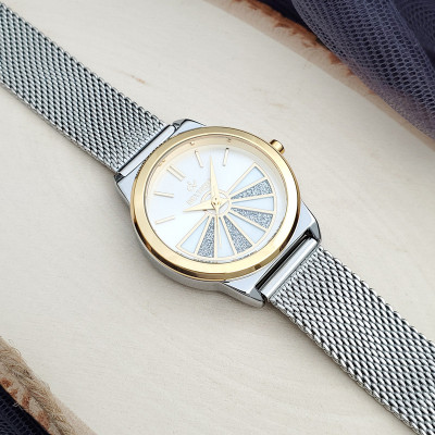 ساعة نسائية حصيرة وميناء انيق ماركة ديفوشي