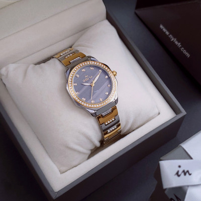 ساعة نسائي أنيقة بفصوص الزركون دقة الألماس ماركة ا...