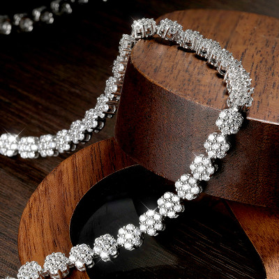 KNOBSPIN 7.5 - 12.81ct D VVS1 مويسانيتي تنس القلائ...