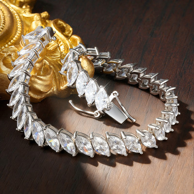 KNOBSPIN 0.5CT ماركيز قص معتمد مويسانيتي أساور الت...