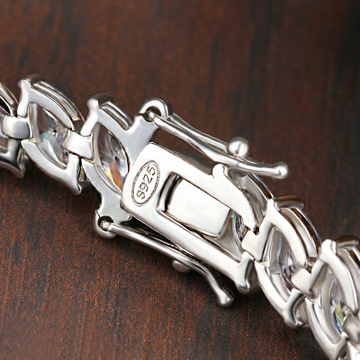 KNOBSPIN 0.5CT ماركيز قص معتمد مويسانيتي أساور الت...