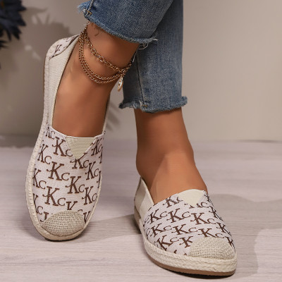 أحذية نسائية مسطحة مصنوعة يدويًا من الدانتيل - أحذ...