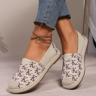 أحذية نسائية مسطحة مصنوعة يدويًا من الدانتيل - أحذ...