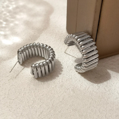 925 الفضة إبرة المجوهرات الحديثة المعادن هوب أقراط...