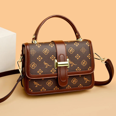 حقيبة متقاطعة مع الجسم بطباعة عتيقة من الجلد الطبي...