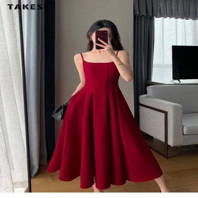Women's medium-length dress with an off-shoulder neckline, open back, sleeveless, high waist, short red shirt, tank top, elegant,...