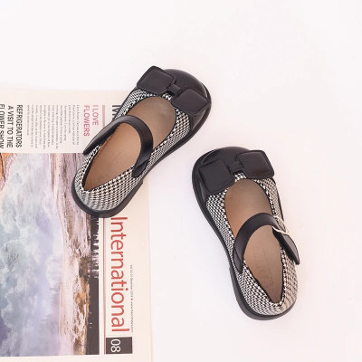 حذاء بناتي منقوش بسطح ناعم مانع للانزلاق ، أسفل نا...