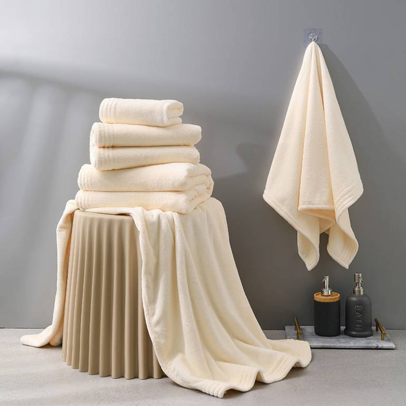 ريفي - منشفة مودرن كبيرة جداً - أوف وايت