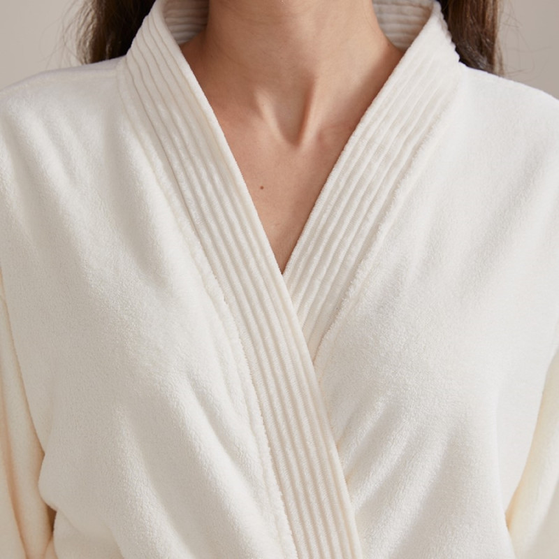 ريفي - أرواب مودرن اوف وايت - L