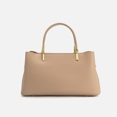 ‎ شنطة نسائية باللون البيج