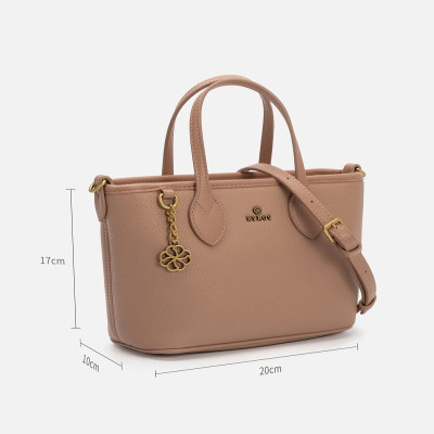 ‎ شنطة نسائية من الجلد بلون وردي