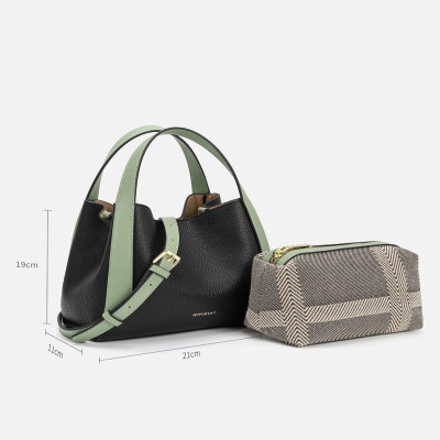 ‎ شنطة نسائية أنيقة من ايمزوري