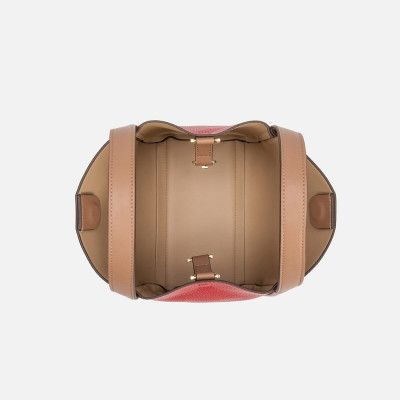 ‎ شنطة نسائية أنيقة من ايمزوري