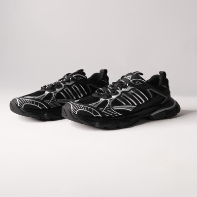 ‎ حذاء نسائي عصري باللون الأسود