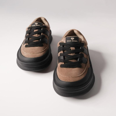 ‎ حذاء نسائي عملي باللون الأسود و البني