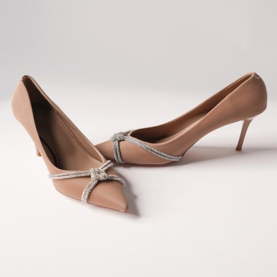 ‎ حذاء نسائي بكعب عالي باللون البني