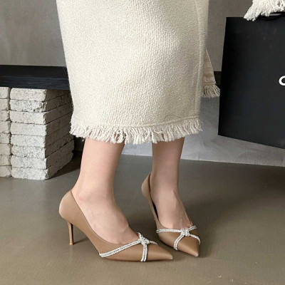 ‎ حذاء نسائي بكعب عالي باللون البني