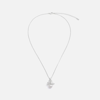 ‎ سلسال نسائي جذاب بلون فضي