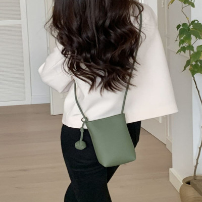 ‎ شنطة نسائية من الجلد بلون أخضر