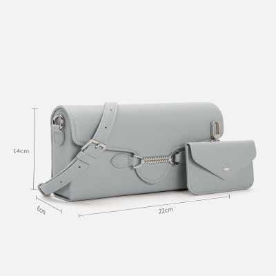 ‎ شنطة نسائية من الجلد بلون أزرق