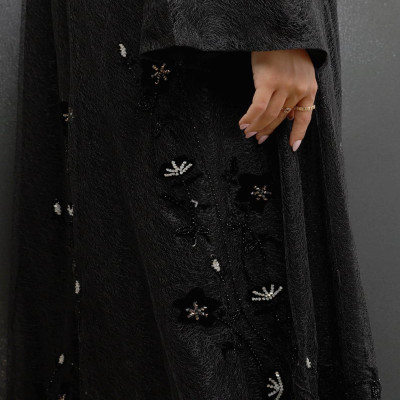 ‎ عباية نسائية شيفون بلون أسود